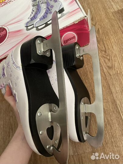 Коньки фигурные 38 размер