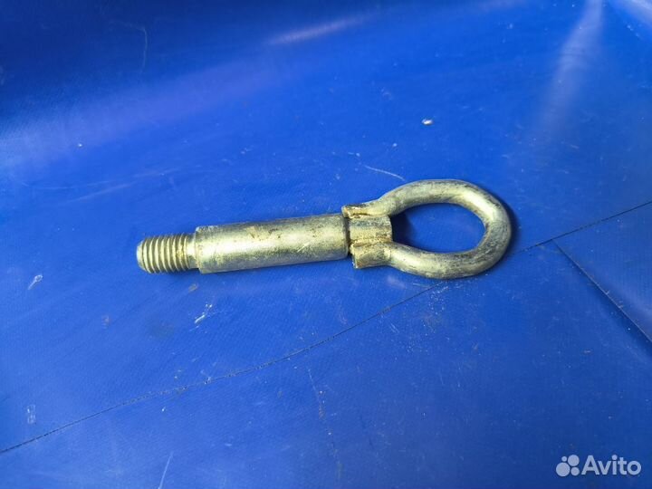 Крюк буксировочный Volkswagen Polo V