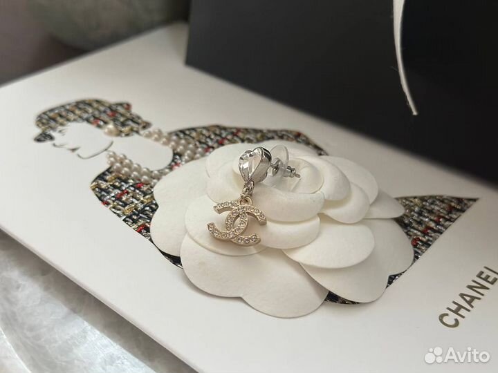 Серьга chanel оригинал