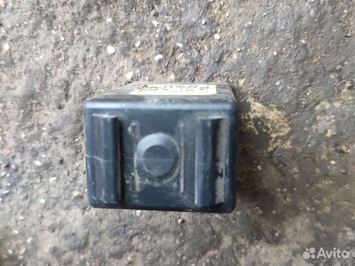 Блок управления дверьми Ниссан Либерти