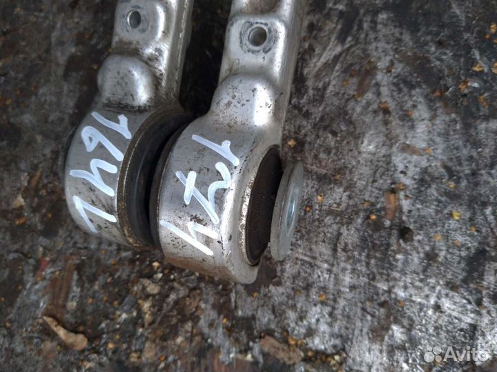 Верхний рычаг GL164 ML164 A2513300707 A2513300807