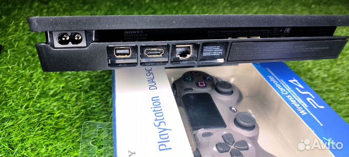 Sony PS4 Slim 500GB + 2 геймпада + Игра