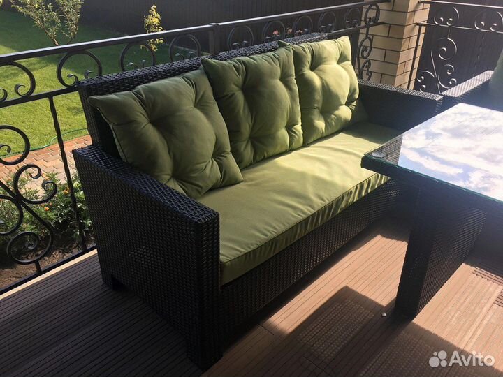 Комплект мебели из ротанга