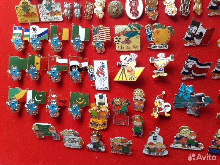 Набор Олимпийских значков. Талисманы. 105 знаков