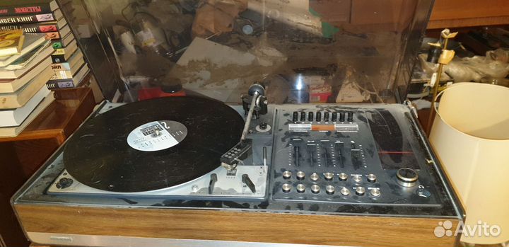 Проигрыватель винила