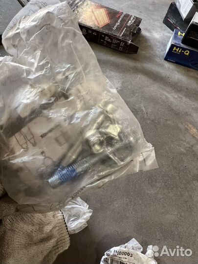 Сайленблоки задней подвески zekkert