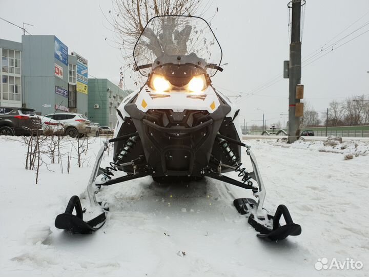 Stels Витязь SA 800