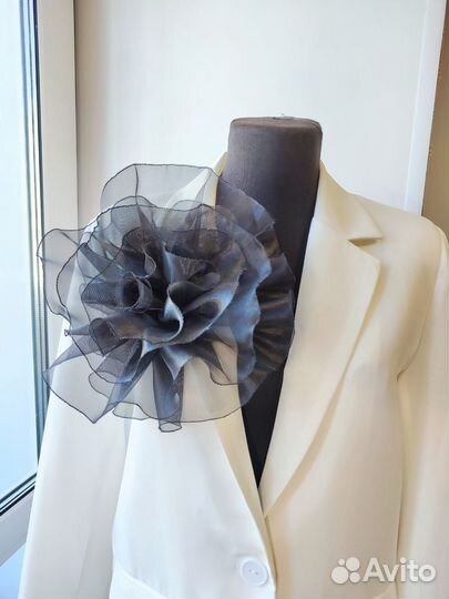 Брошь цветок ручной работы