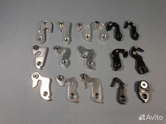 Держатель заднего переключателя 