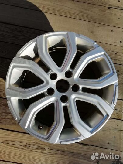 Диск литой на Чери Тигго 2