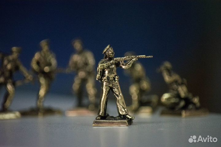 Солдатики 40мм Морская пехота 1942 бронза немцы