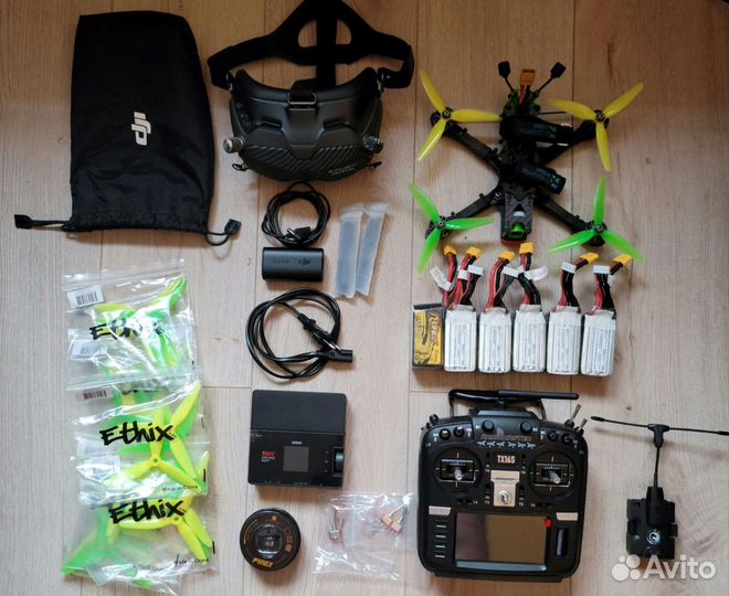 Гоночный квадрокоптер