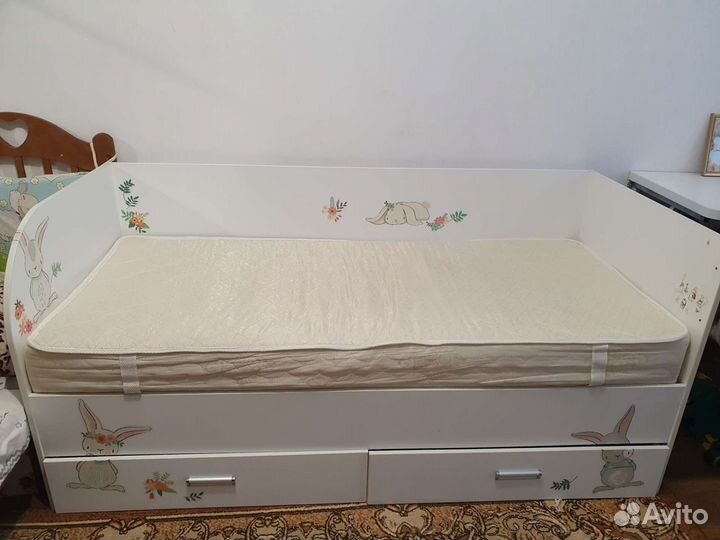 Кровать детская с матрасом 80х180