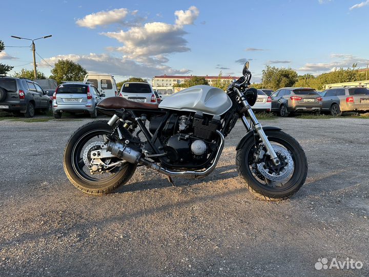Yamaha XJR 400