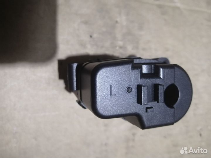 Мотор складывания зеркала Toyota