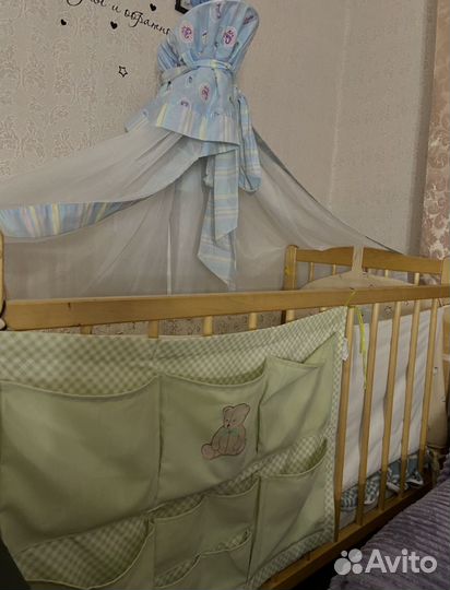 Детская кроватка