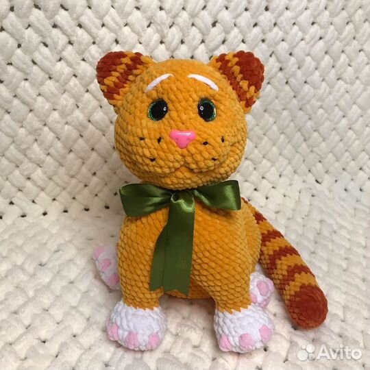Кот Плюшевый вязаный мягкий кот. Вязаные игрушки