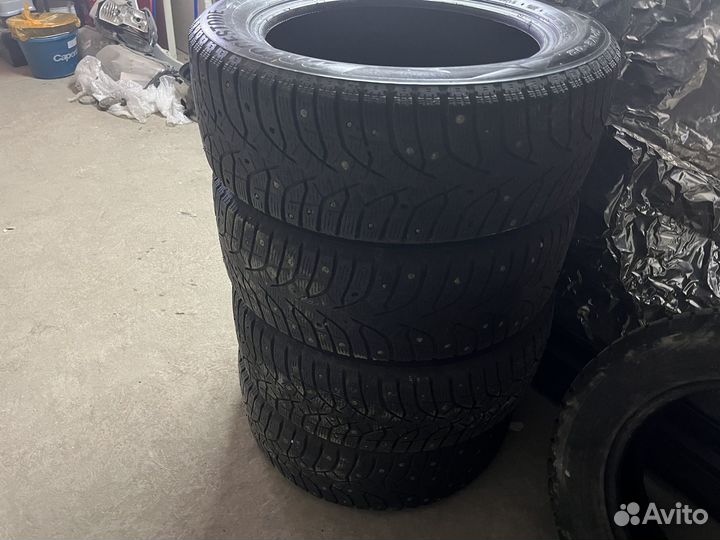 Bridgestone Blizzak Spike-02 205/55 R16