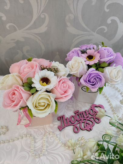 Букеты из мыльных роз в керамических кашпо