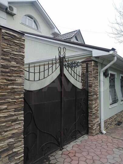 Дом 240 м² на участке 3 сот.