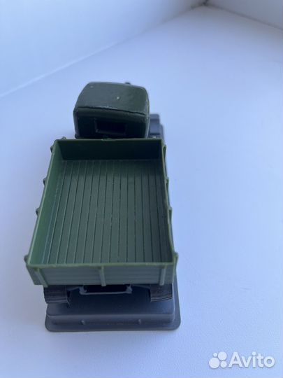Модель автомобиля газ-60 1:43
