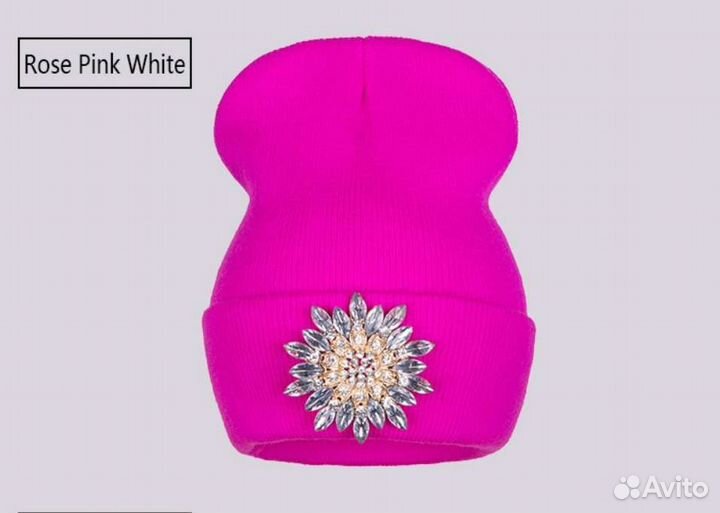 Шапка трикотажная со стразами