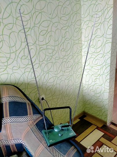 Комнатная антенна