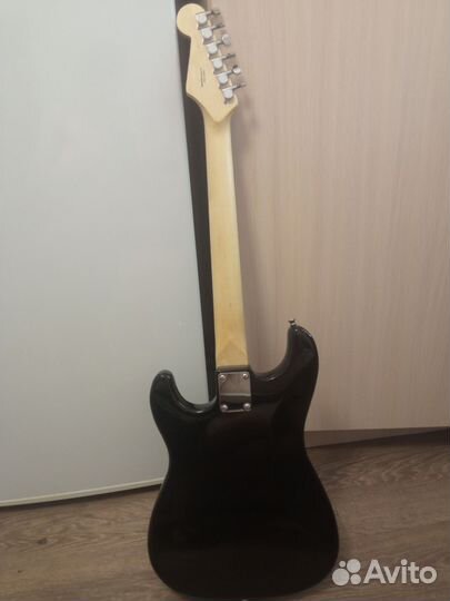 Электрогитара Fender squier stratocaster