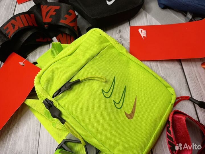 Сумка Nike через плечо