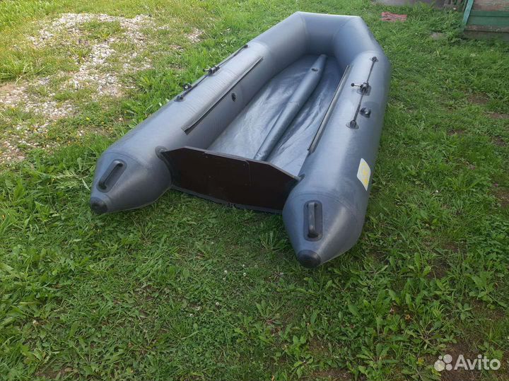 Лодка Breeze 320K