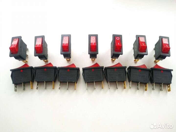 Клавишный переключатель с подсветкой