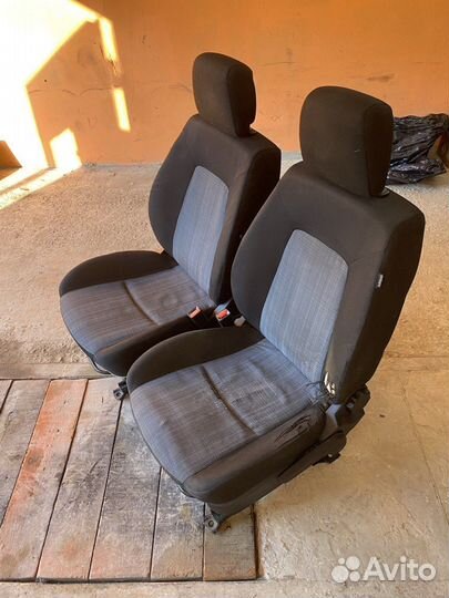 Сиденья kia ceed Ed рест передние