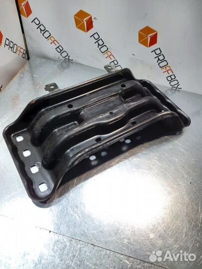 Кронштейн кпп Mercedes Glc X253 OM651 2.2 CDI 2017