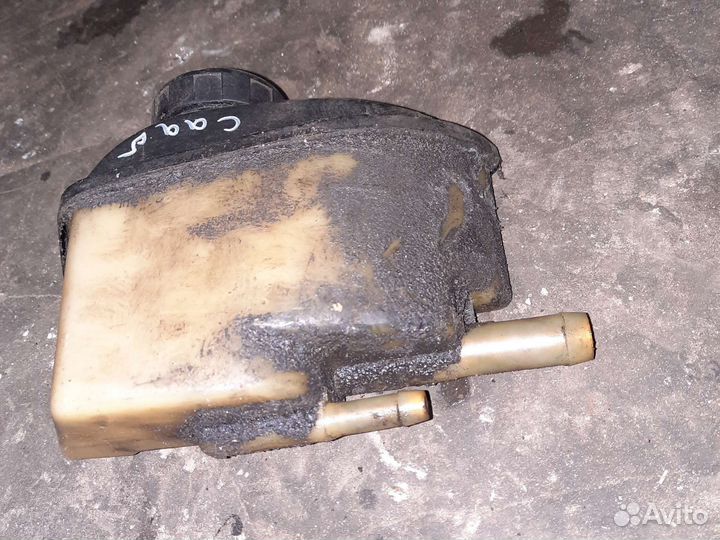 Бачок гур сааб 9000