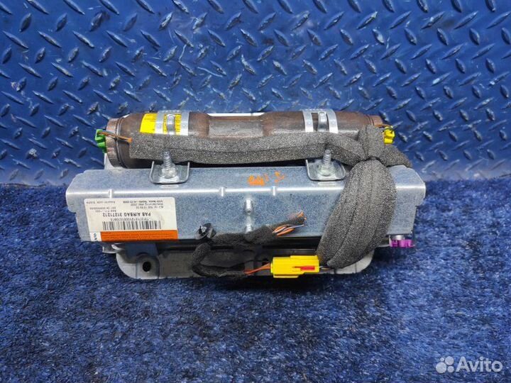 Подушка безопасности в торпеду Volvo Xc70