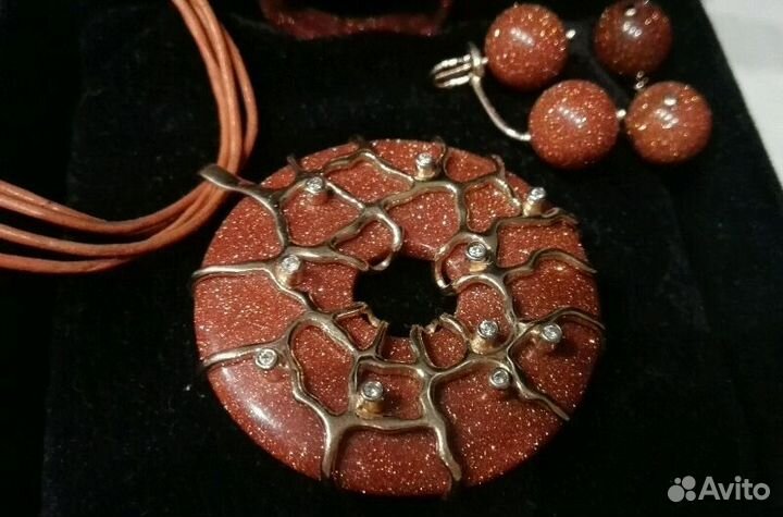 Ювелирный комплект 