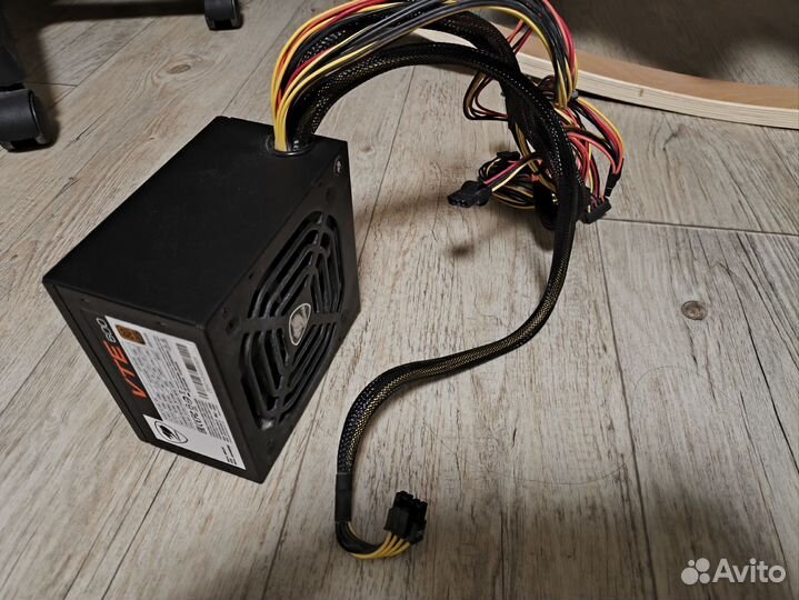 Блок питания 600w cougar