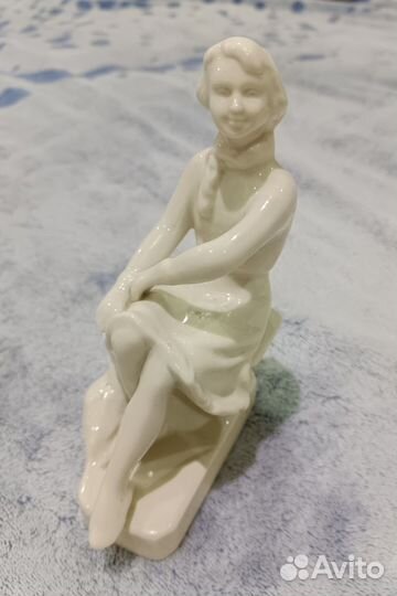 Фарфоровая статуэтка «Фигуристка». «Конькобежка»