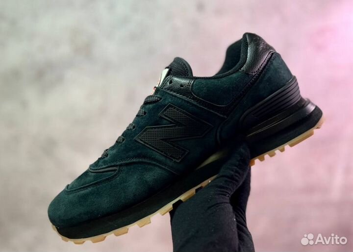 Кроссовки New Balance стильные