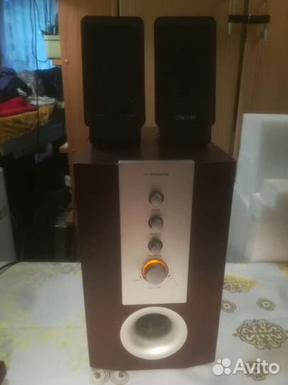 Усилитель - Сабауфер стерео +две колонки