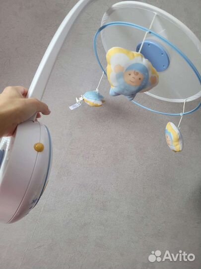 Мобиль на кроватку chicco проектор