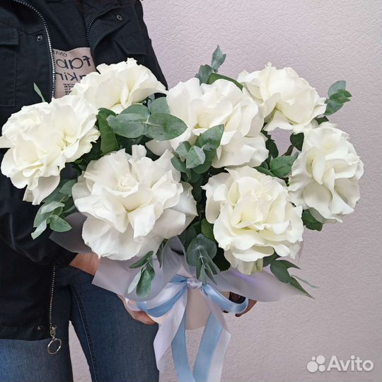 Французские розы в коробке