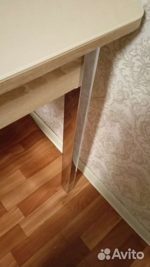 Стол