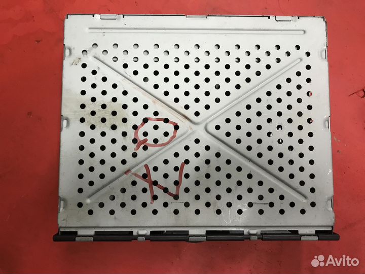 Блок управления магнитолой Audi Q7 4.2 BAR 2006