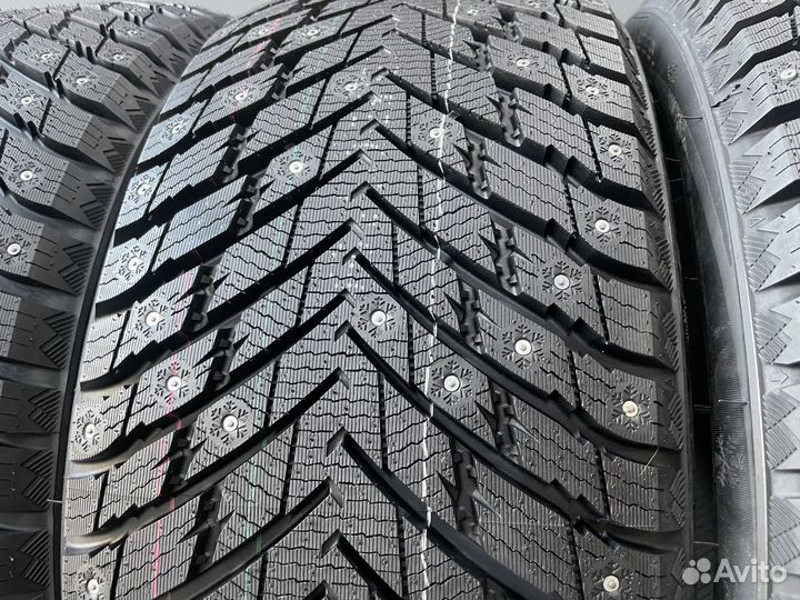 iLink Wintervorhut Stud II 245/45 R19 и 275/40 R19 105T