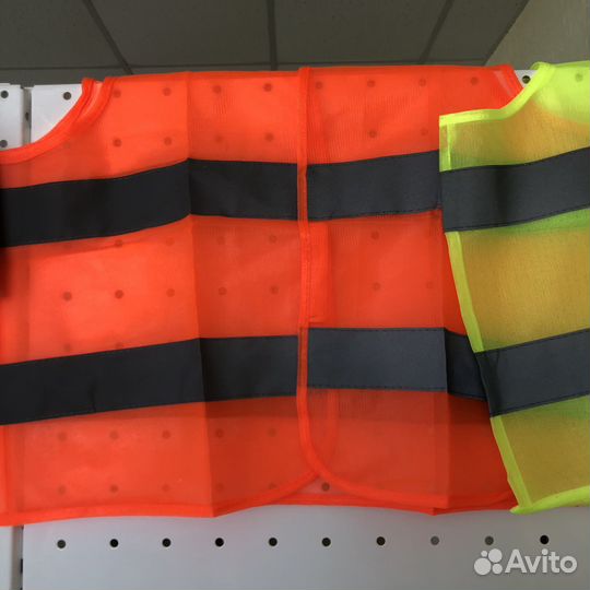 Жилет сигнальный, цвет зеленый/красный с полосками