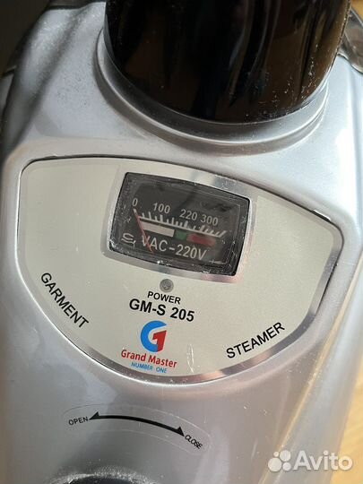 Отпариватель для одежды grand master