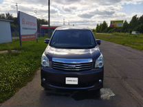 Toyota Noah 2.0 CVT, 2012, 201 000 км, с пробегом, цена 1 450 000 руб.