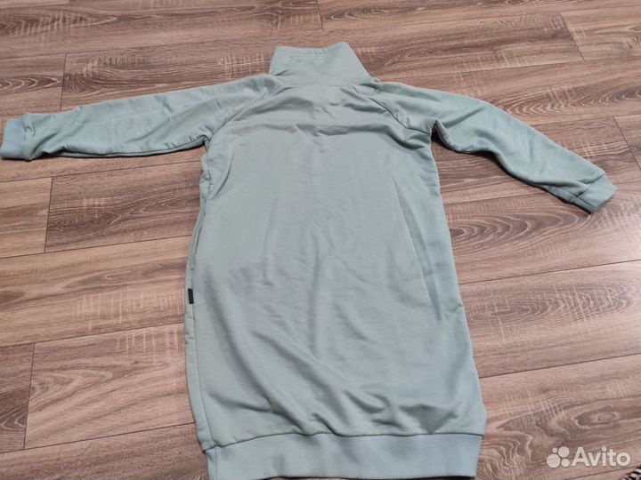 Платье трикотажное тёплое с горлом