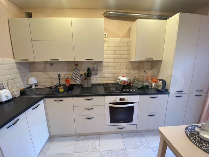 2-к. квартира, 55 м², 1/3 эт.